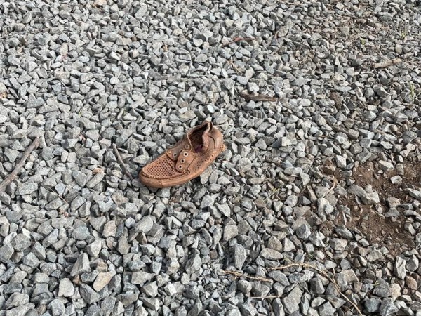 The broken shoe